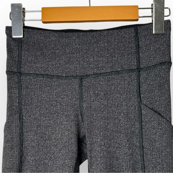 Lululemon Speed Tight V Variegated Knit Black 2 - Picture 9 of 14